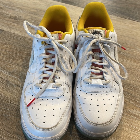 Nike - Picture 2 of 7